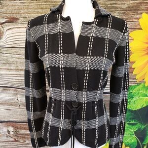 Raisey Jacket  3 button front with tie